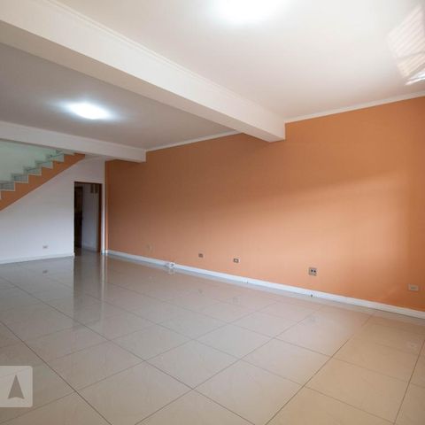 Casa à venda com 250m², 3 quartos e 4 vagasSala