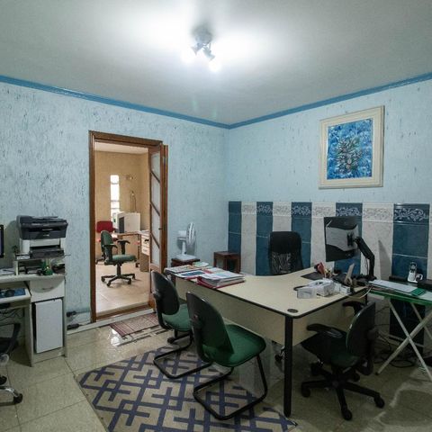 Casa à venda com 345m², 4 quartos e 1 vagaSuíte 2