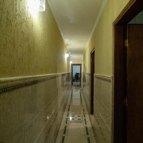 Casa à venda com 345m², 4 quartos e 1 vagaCorredor