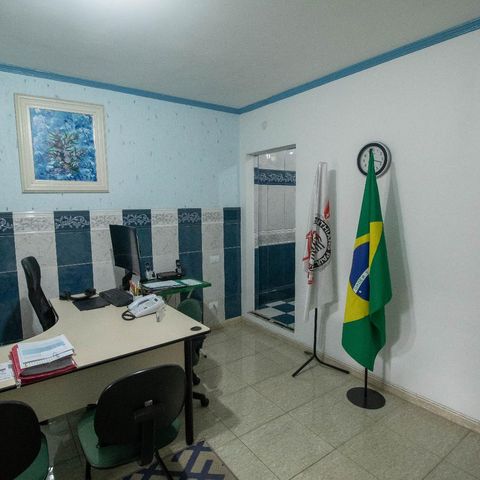 Casa à venda com 345m², 4 quartos e 1 vagaSuíte 2