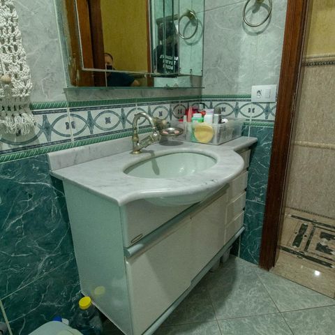Casa à venda com 345m², 4 quartos e 1 vagaBanheiro Social