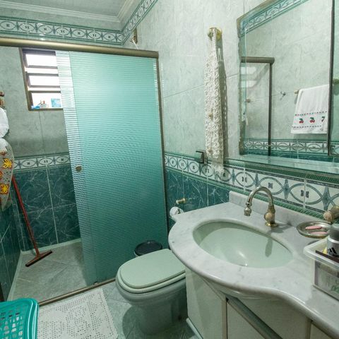Casa à venda com 345m², 4 quartos e 1 vagaBanheiro Social