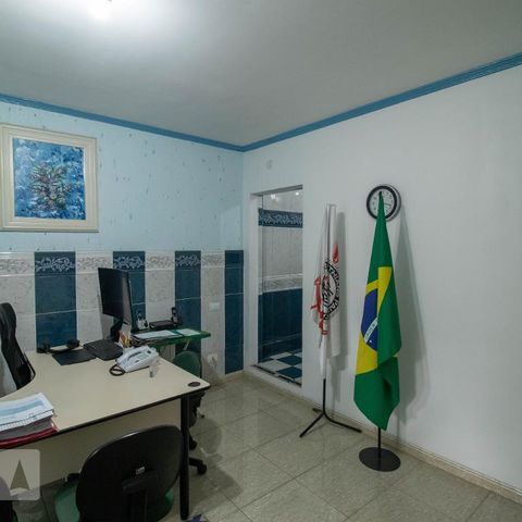 Casa à venda com 345m², 4 quartos e 1 vagaSuíte 2