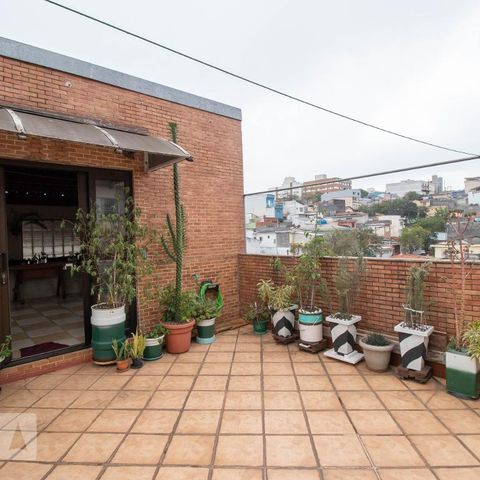Casa à venda com 345m², 4 quartos e 1 vagaTerraço