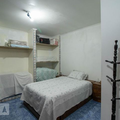 Casa à venda com 345m², 4 quartos e 1 vagaSuíte 1