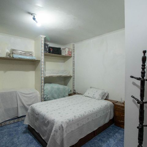 Casa à venda com 345m², 4 quartos e 1 vagaSuíte 1