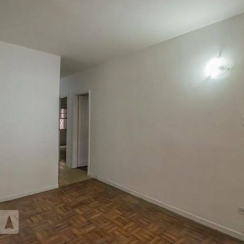 Casa à venda com 94m², 3 quartos e 2 vagasSala