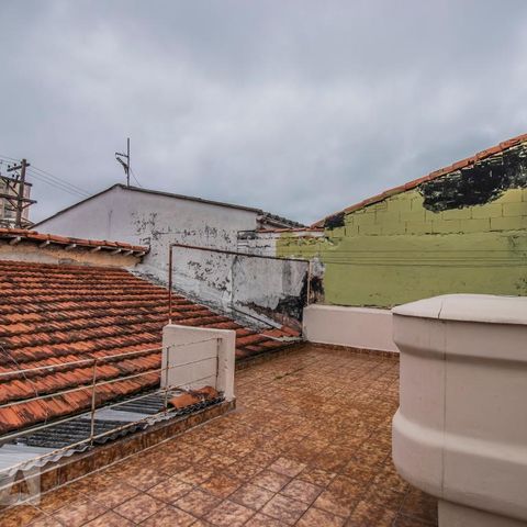 Casa à venda com 94m², 3 quartos e 2 vagasTerraço