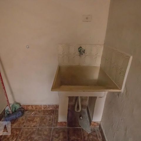 Casa à venda com 94m², 3 quartos e 2 vagasÁrea de Serviço E Quintal