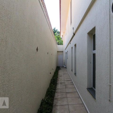 Casa à venda com 177m², 3 quartos e 2 vagasCorredor
