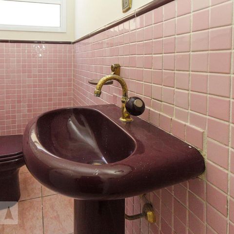 Casa à venda com 177m², 3 quartos e 2 vagasLavabo