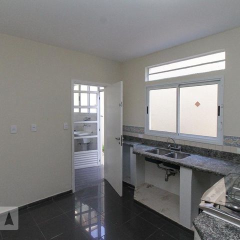 Casa à venda com 177m², 3 quartos e 2 vagasCozinha