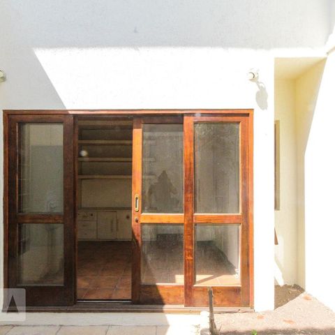 Casa à venda com 177m², 3 quartos e 2 vagasQuintal