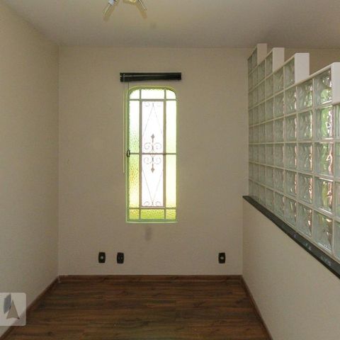 Casa à venda com 177m², 3 quartos e 2 vagasHall