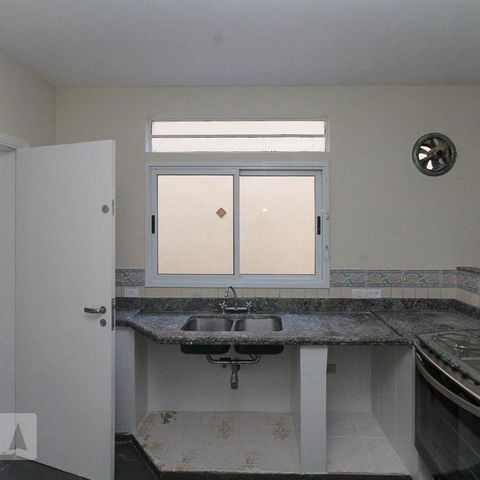 Casa à venda com 177m², 3 quartos e 2 vagasCozinha