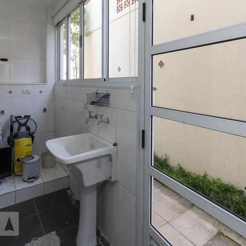 Casa à venda com 177m², 3 quartos e 2 vagasÁrea de Serviço