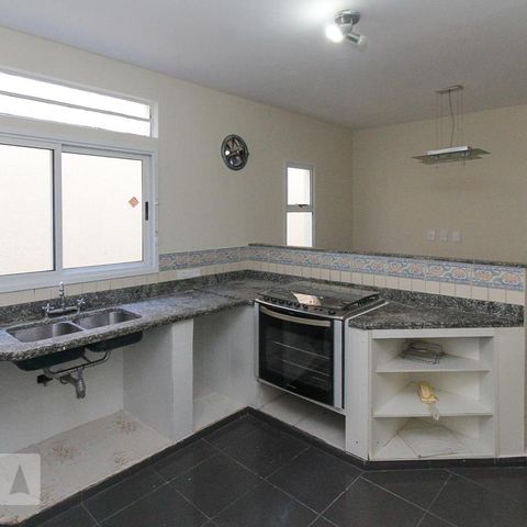 Casa à venda com 177m², 3 quartos e 2 vagasCozinha