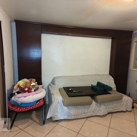 Casa à venda com 268m², 3 quartos e 1 vagaSala/Quarto