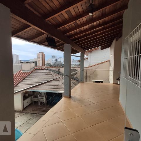 Casa à venda com 268m², 3 quartos e 1 vagaSacada