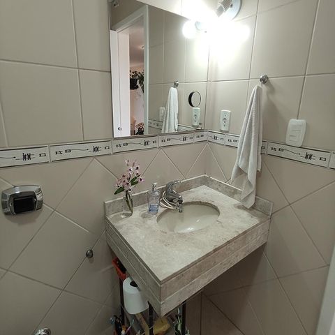 Casa à venda com 268m², 3 quartos e 1 vagaBanheiro 1