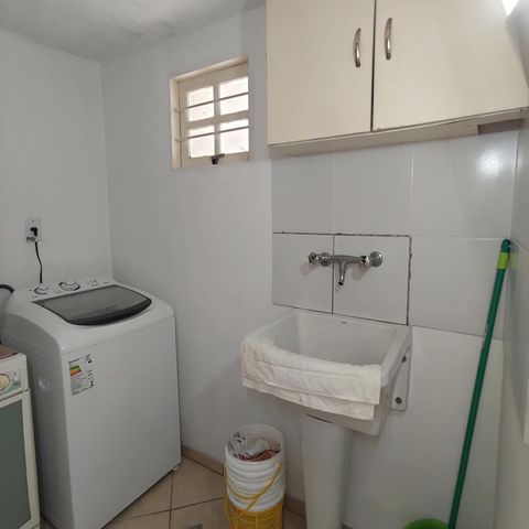 Casa à venda com 268m², 3 quartos e 1 vagaÁrea de Serviço