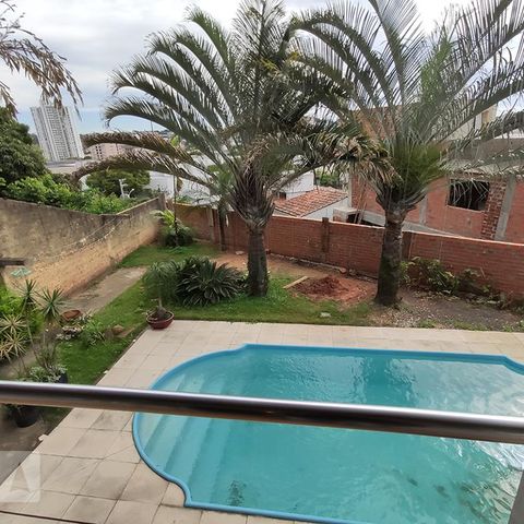 Casa à venda com 268m², 3 quartos e 1 vagaSacada
