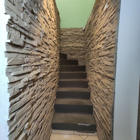 Casa à venda com 268m², 3 quartos e 1 vagaEscada