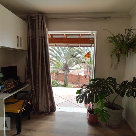 Casa à venda com 268m², 3 quartos e 1 vagaSala