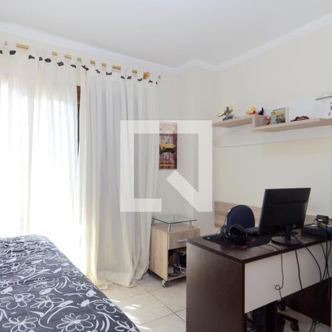 Casa à venda com 200m², 4 quartos e 4 vagasQuarto 2