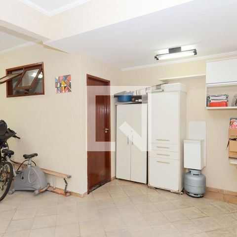 Casa à venda com 200m², 4 quartos e 4 vagasGaragem