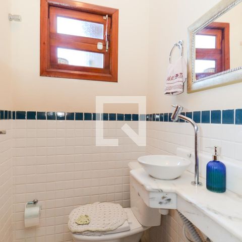 Casa à venda com 200m², 4 quartos e 4 vagasBanheiro
