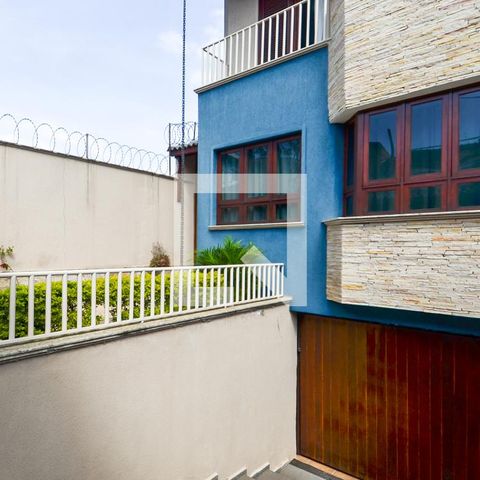 Casa à venda com 200m², 4 quartos e 4 vagasÁrea de Entrada