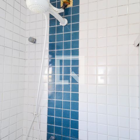 Casa à venda com 200m², 4 quartos e 4 vagasBanheiro da Suíte