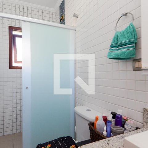 Casa à venda com 200m², 4 quartos e 4 vagasBanheiro da Suíte