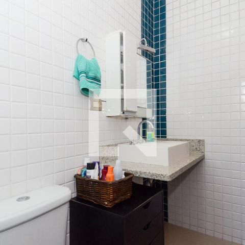 Casa à venda com 200m², 4 quartos e 4 vagasBanheiro da Suíte