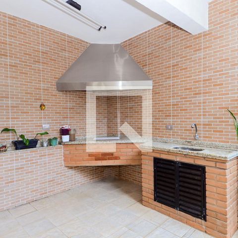 Casa à venda com 200m², 4 quartos e 4 vagasChurrasqueira
