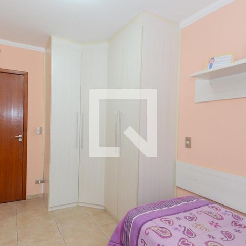 Casa à venda com 200m², 4 quartos e 4 vagasQuarto 1