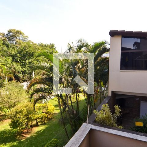 Casa à venda com 200m², 4 quartos e 4 vagasVista da Área de Serviço