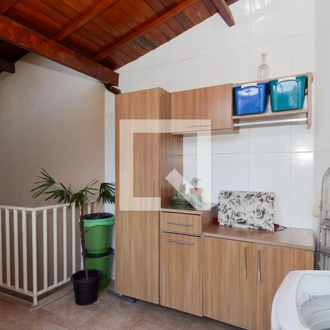 Casa à venda com 200m², 4 quartos e 4 vagasÁrea de Serviço