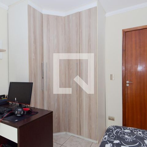 Casa à venda com 200m², 4 quartos e 4 vagasQuarto 2