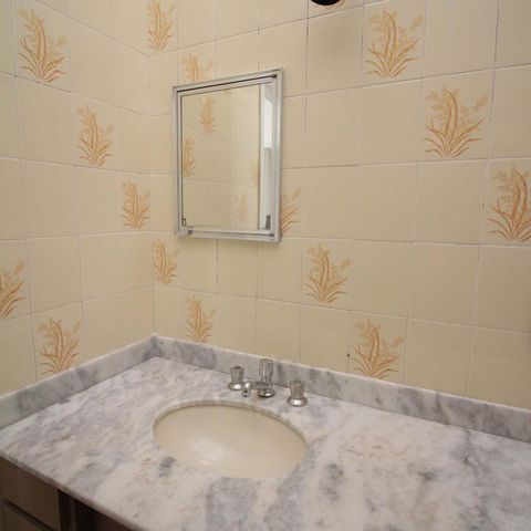 Casa à venda com 157m², 4 quartos e 3 vagasBanheiro da Suíte 1