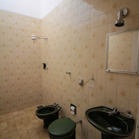 Casa à venda com 157m², 4 quartos e 3 vagasBanheiro