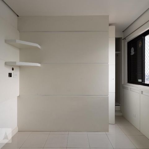 Apartamento à venda com 180m², 3 quartos e 2 vagasQuarto