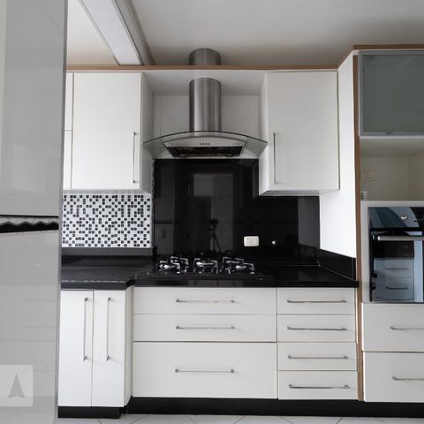 Apartamento à venda com 180m², 3 quartos e 2 vagasCozinha
