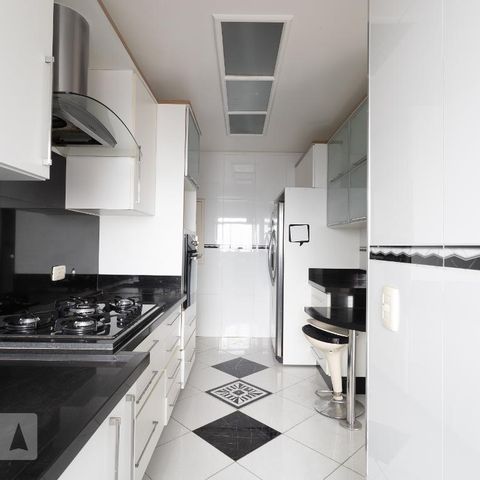 Apartamento à venda com 180m², 3 quartos e 2 vagasCozinha