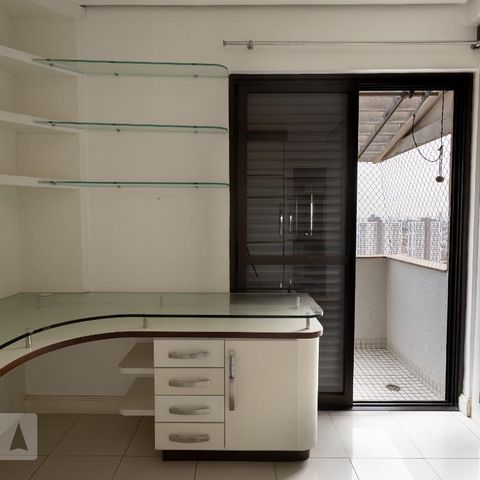 Apartamento à venda com 180m², 3 quartos e 2 vagasSuíte 1