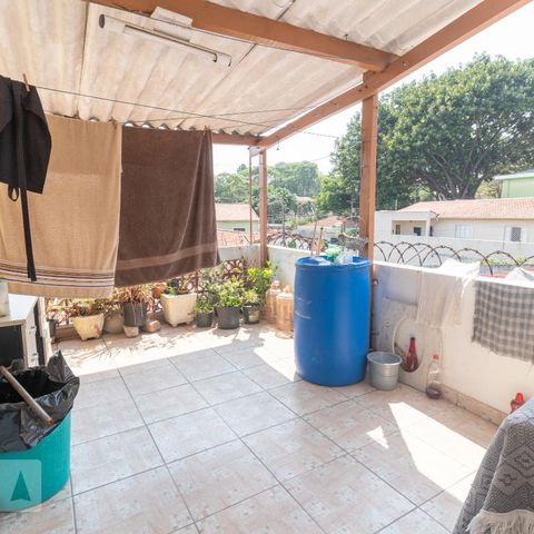 Casa à venda com 250m², 4 quartos e 2 vagasÁrea de serviço