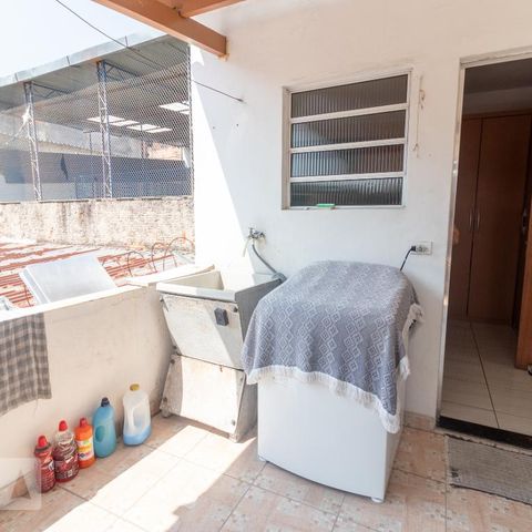 Casa à venda com 250m², 4 quartos e 2 vagasÁrea de serviço