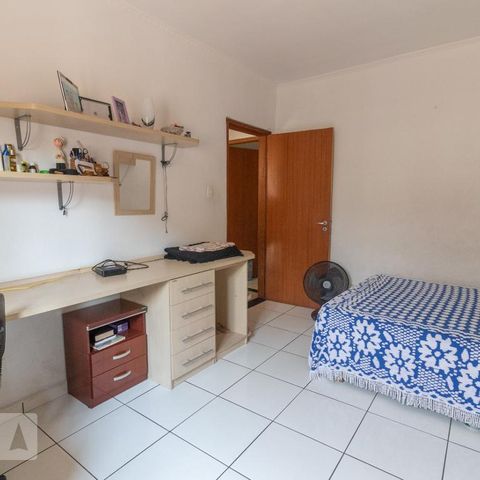 Casa à venda com 250m², 4 quartos e 2 vagasQuarto 2
