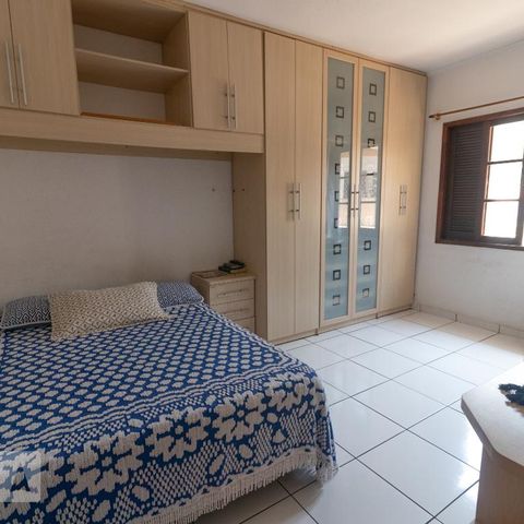 Casa à venda com 250m², 4 quartos e 2 vagasQuarto 2